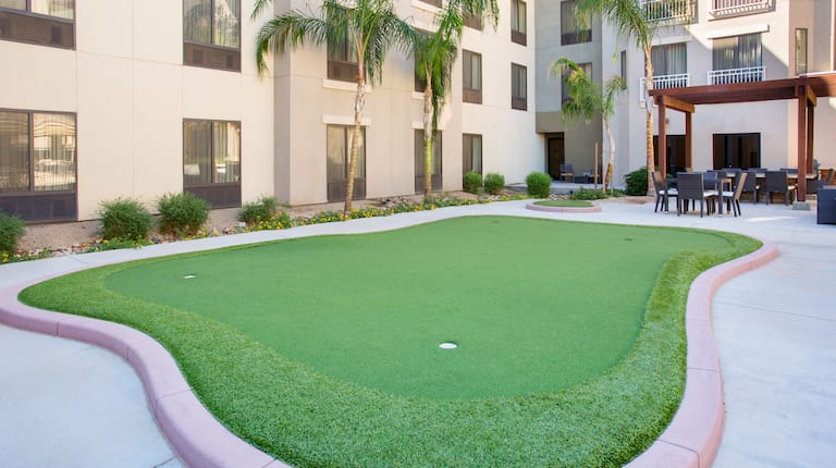 Outdoor Putting Green