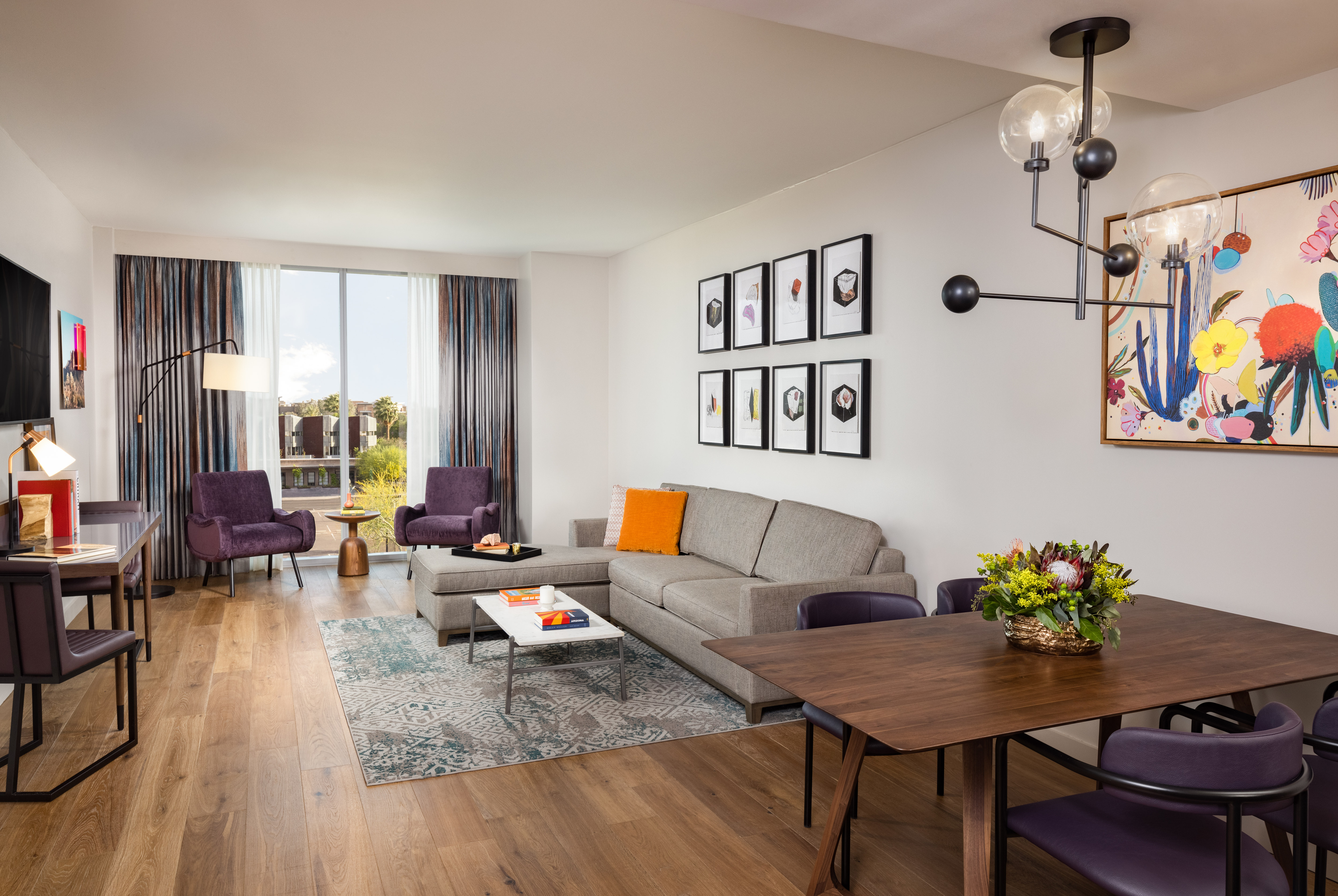 guest suite, lounge area