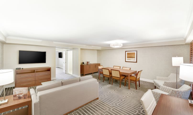 Ambassador Suite Living Area-next-transition