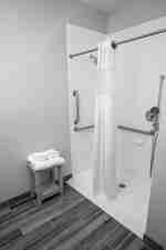  Bezbariérová koupelna se sprchou