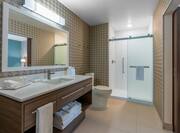 Suite With Shower