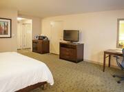 Accessible King Guestroom with Bed, Work Desk, Room Technology, and Wet Bar