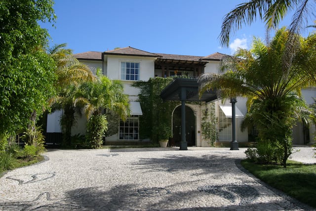 Entrance to Casa Colonial Beach and Spa Hotel