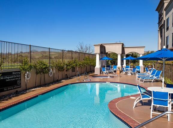 Hampton Inn and Suites Paso Robles - Image4