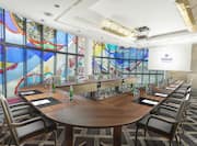 Vivaldi meeting room with stylish glass wall