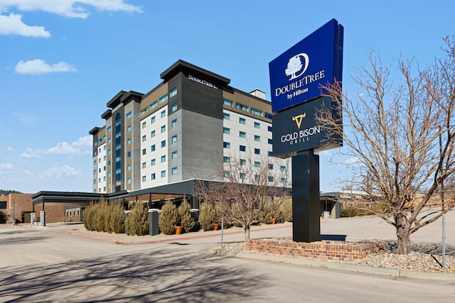 Hotel Exterior Signage