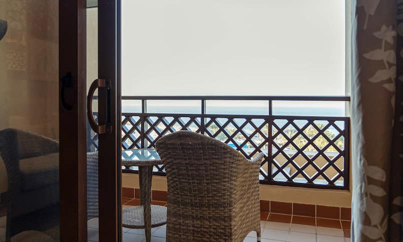Zimmer mit Meerblick vom Balkon – frühere Umstellung