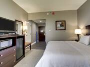 1 King Accessible Guestroom