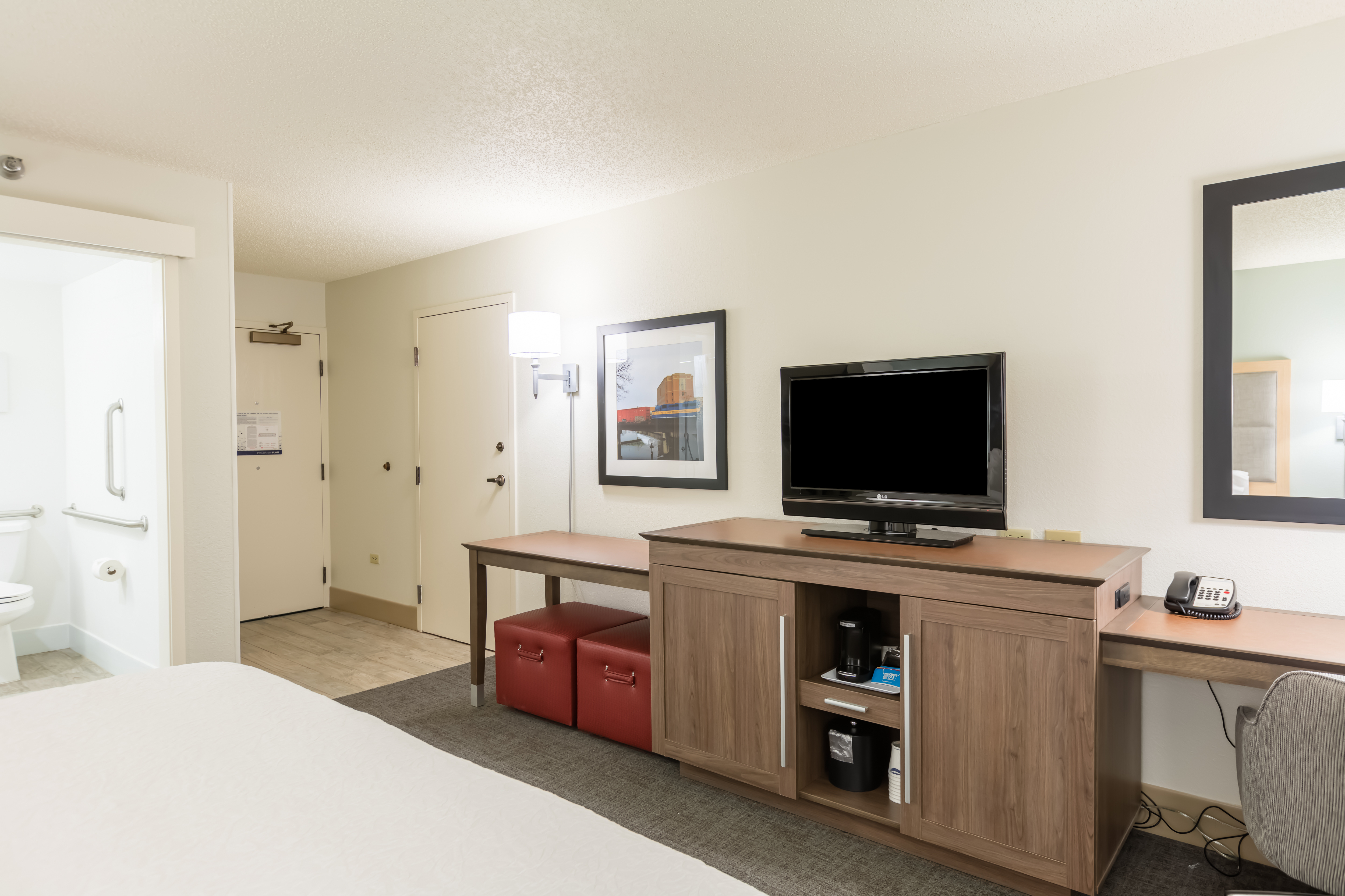 King Accessible Guestroom