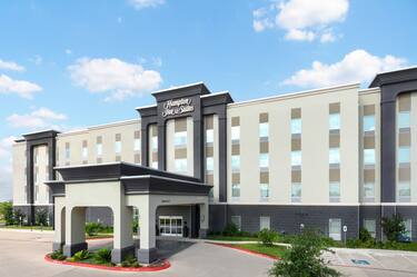 Hampton Inn & Suites San Antonio Brooks City Base Hotel, TX - Hotel Exterior