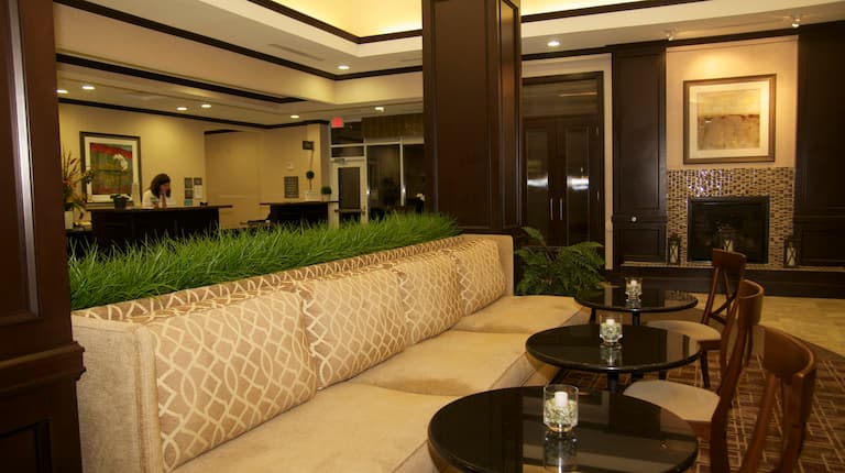 Hotel Lobby/Lounge Area