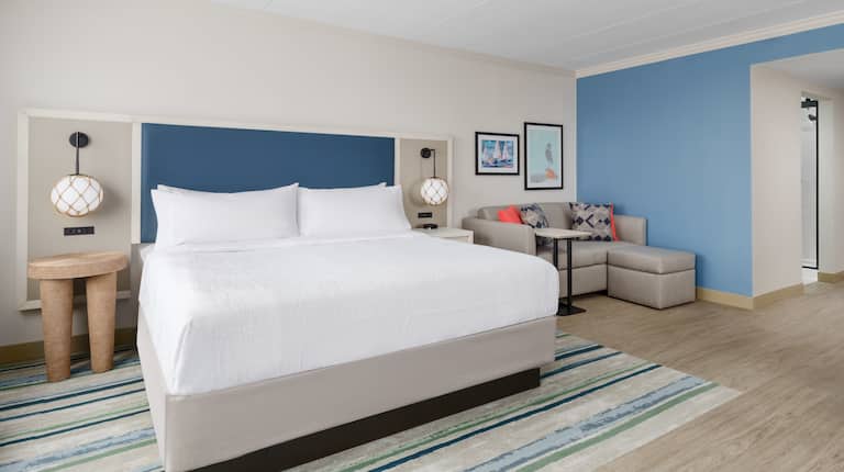 King Room with Couch