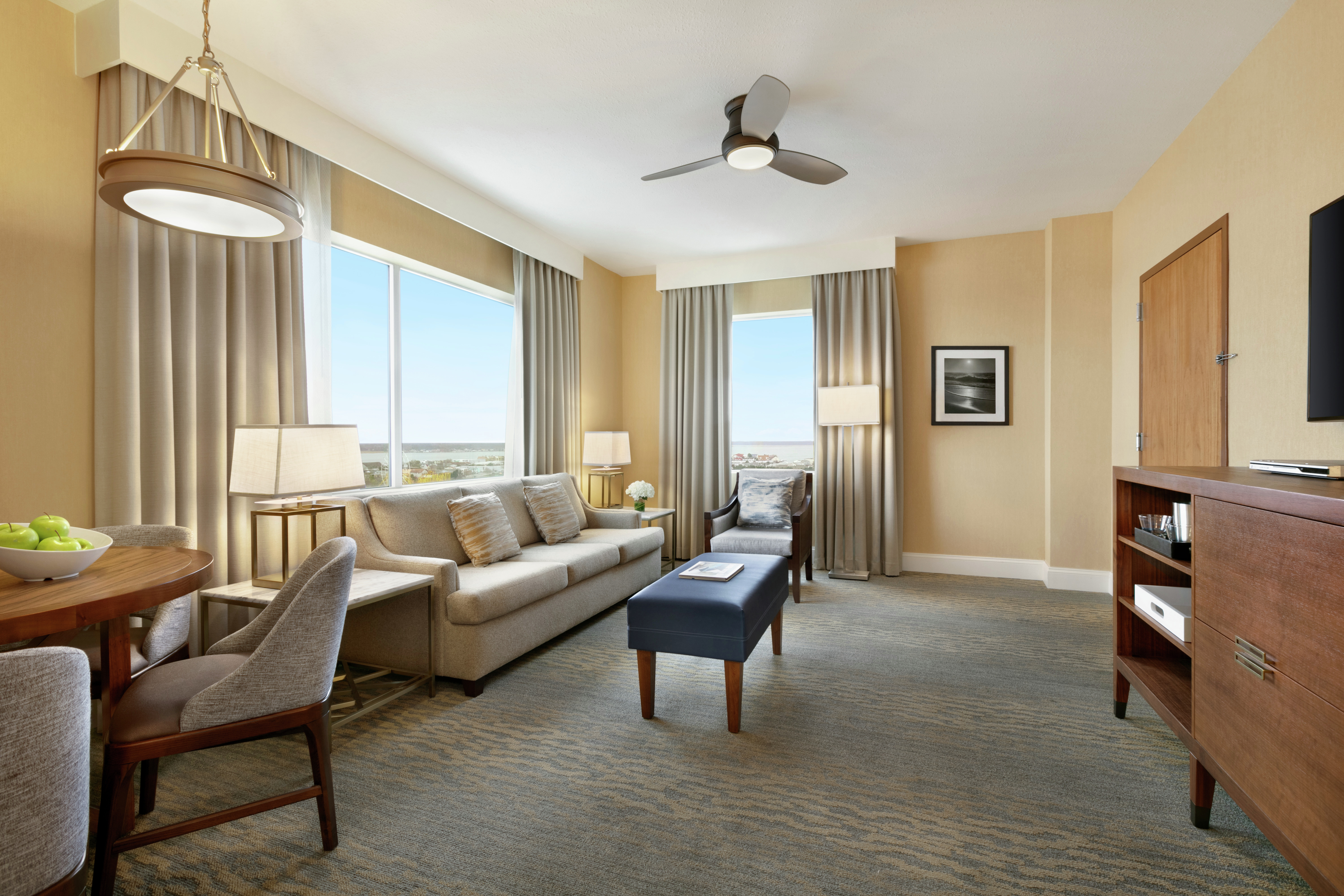 1 King Bedroom Oceanfront Corner Suite Separate Living Area 