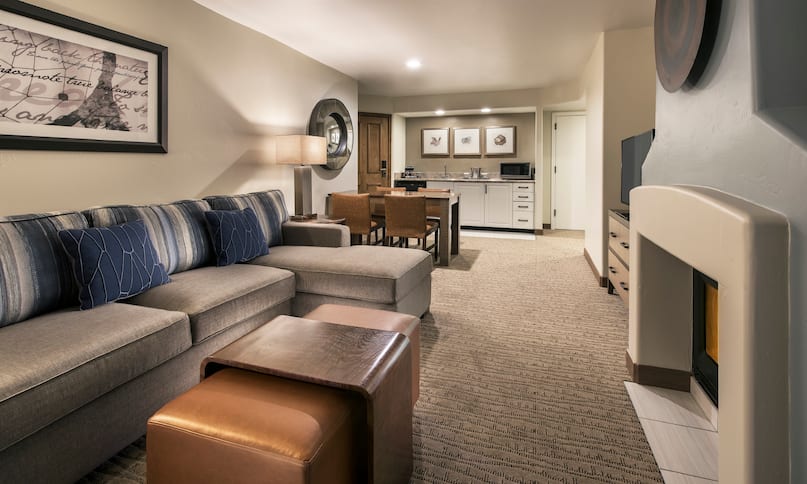 Premium King Suite - Living Area-next-transition
