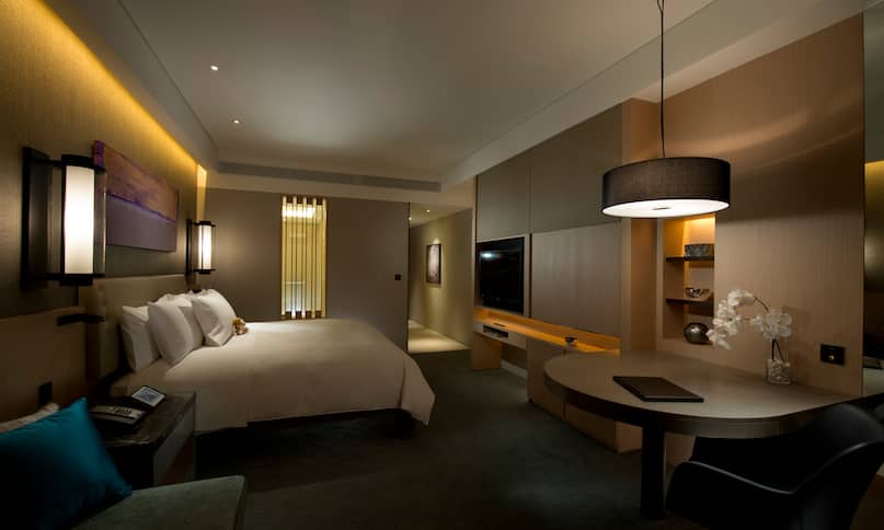 King Bed Deluxe Guestroom