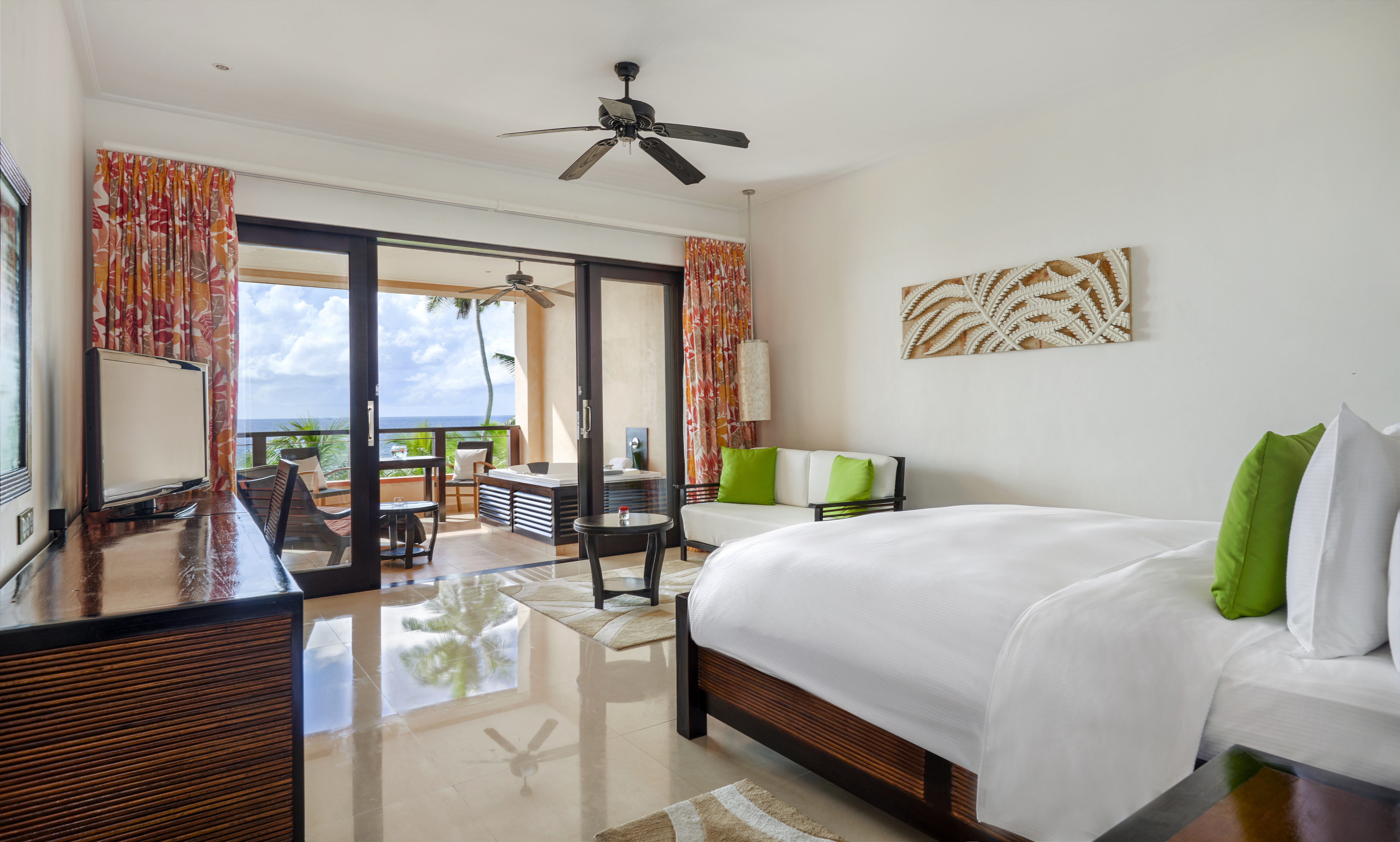 Large Bed in Premium Room with Ocean View