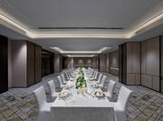 a Large Table Setup for Dinner in Fortune Meeting Room