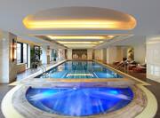 Hotel indoor Pool