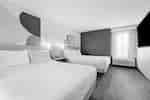 2 queensize bedden