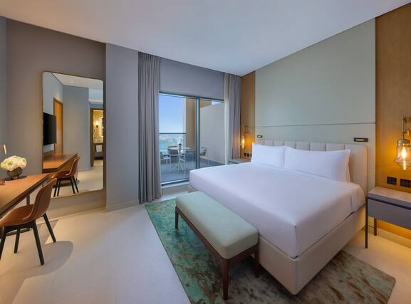 DoubleTree by Hilton Sharjah Waterfront Hotel and Residences - Image3