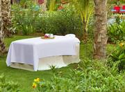 Outdoor Garden with Spa Massage Bed