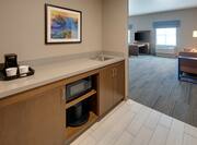 King Suite With Wet Bar