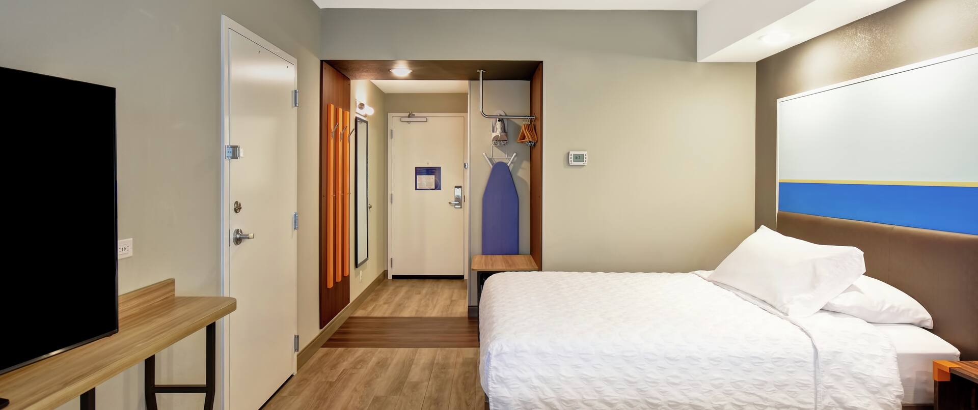 Double Queen Beds Room