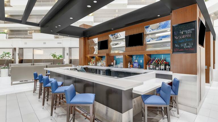 Cloud 9 Lounge and Bar