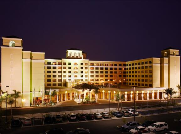 DoubleTree Suites by Hilton Hotel Anaheim Resort - Convention Center - Image1