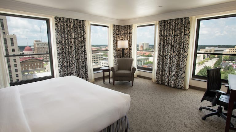 King Guest Room Offering City View