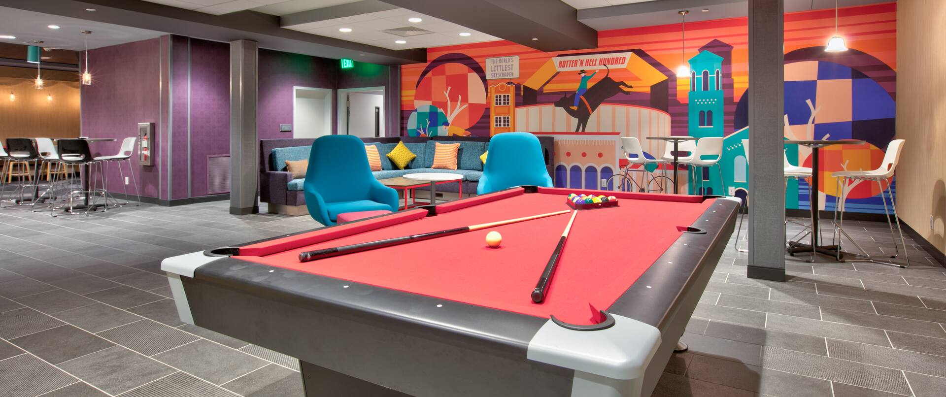  Recreational Area With Pool Table