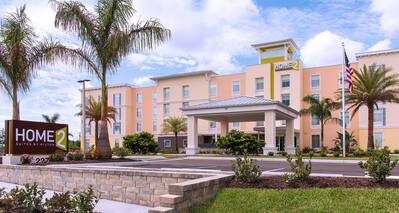 Home2 Suites by Hilton Nokomis Hotel, FL - Hotel Exterior Daytime