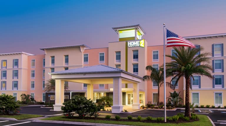 Home2 Suites by Hilton Nokomis Hotel, FL - Hotel Exterior Dusk