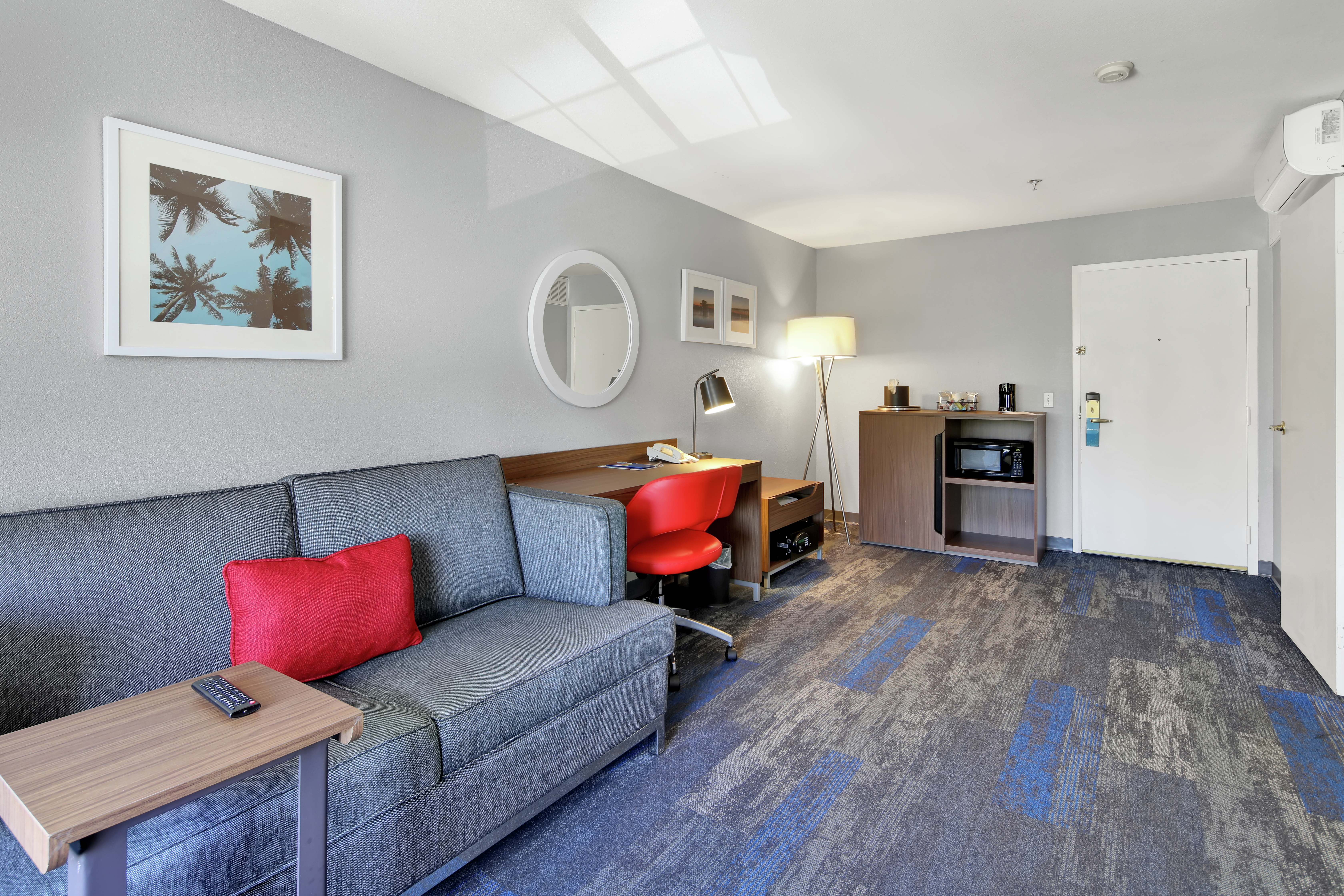 Accessible Guestroom Suite Living Room Area