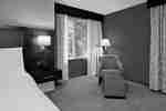 Eckzimmer mit Kingsize-Bett