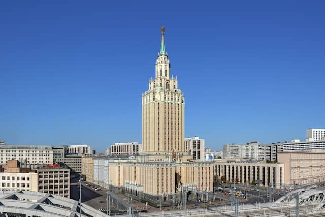 view of hotel exterior