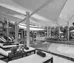 Kolam Renang Luar Ruangan