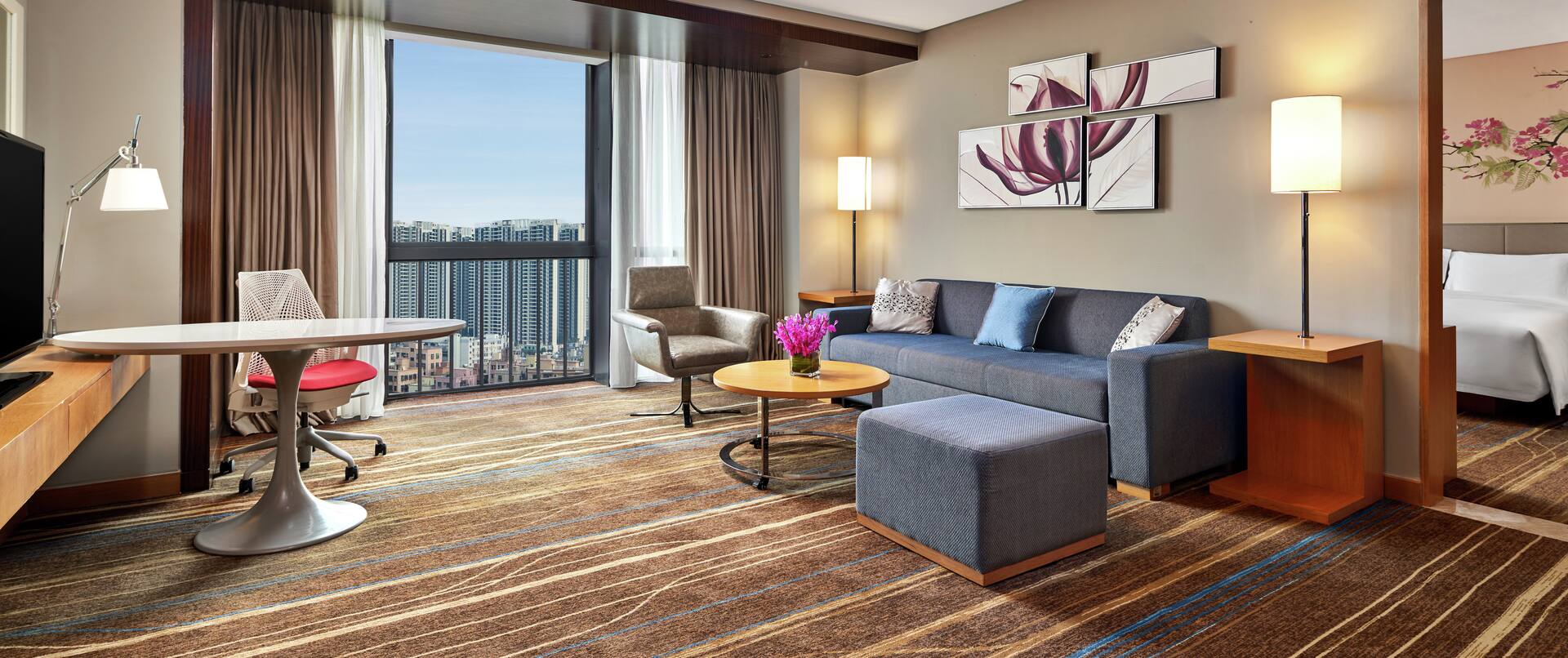 Living Area in Suite with City View