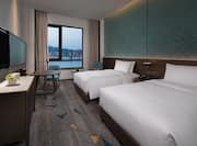 Deluxe Room with Two Beds and Sea View