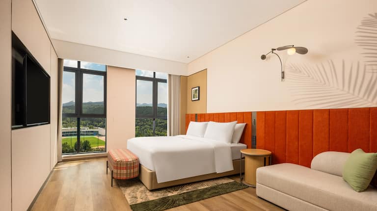 King Guestroom with One Comfortable Bed