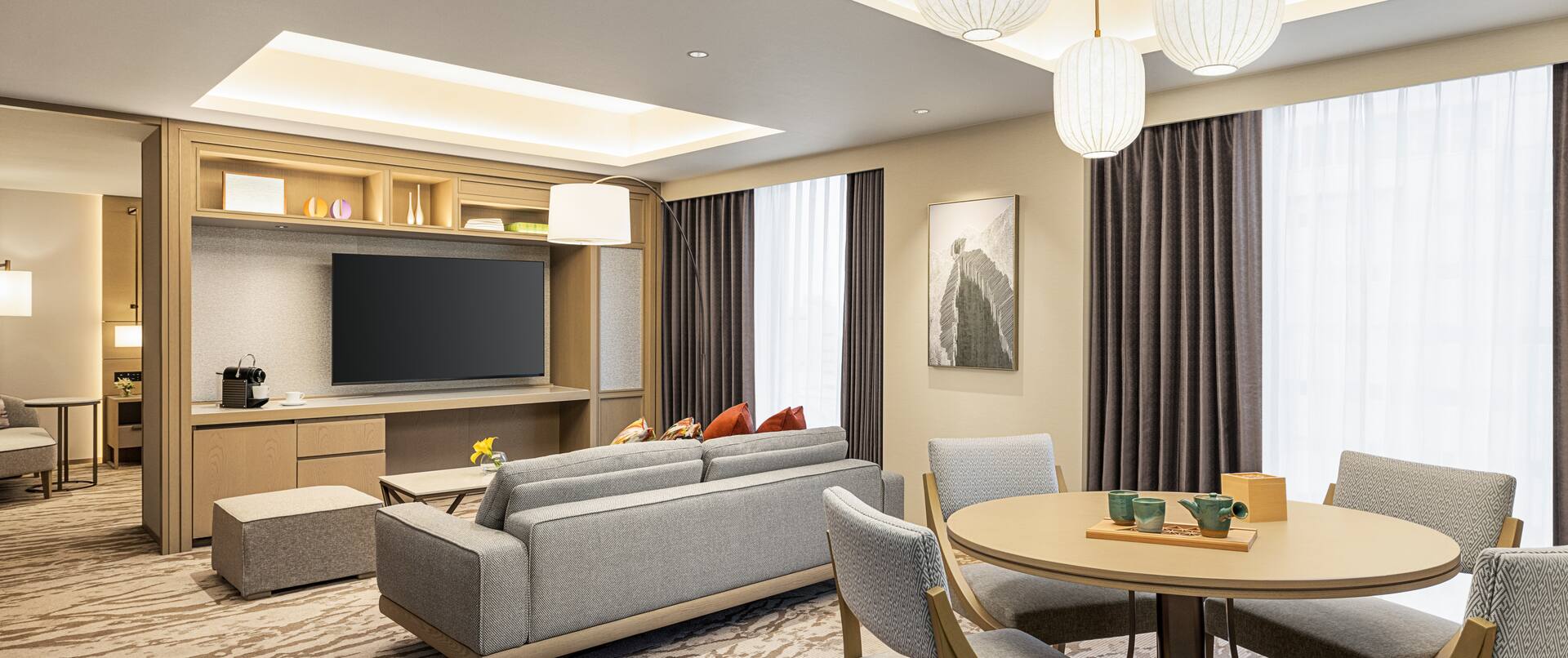 Suite Living and Dining Areas
