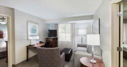 Guestroom Suite Lounge Area