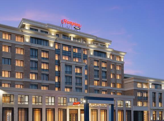 Hampton by Hilton Astana Triumphal Arch - Image1