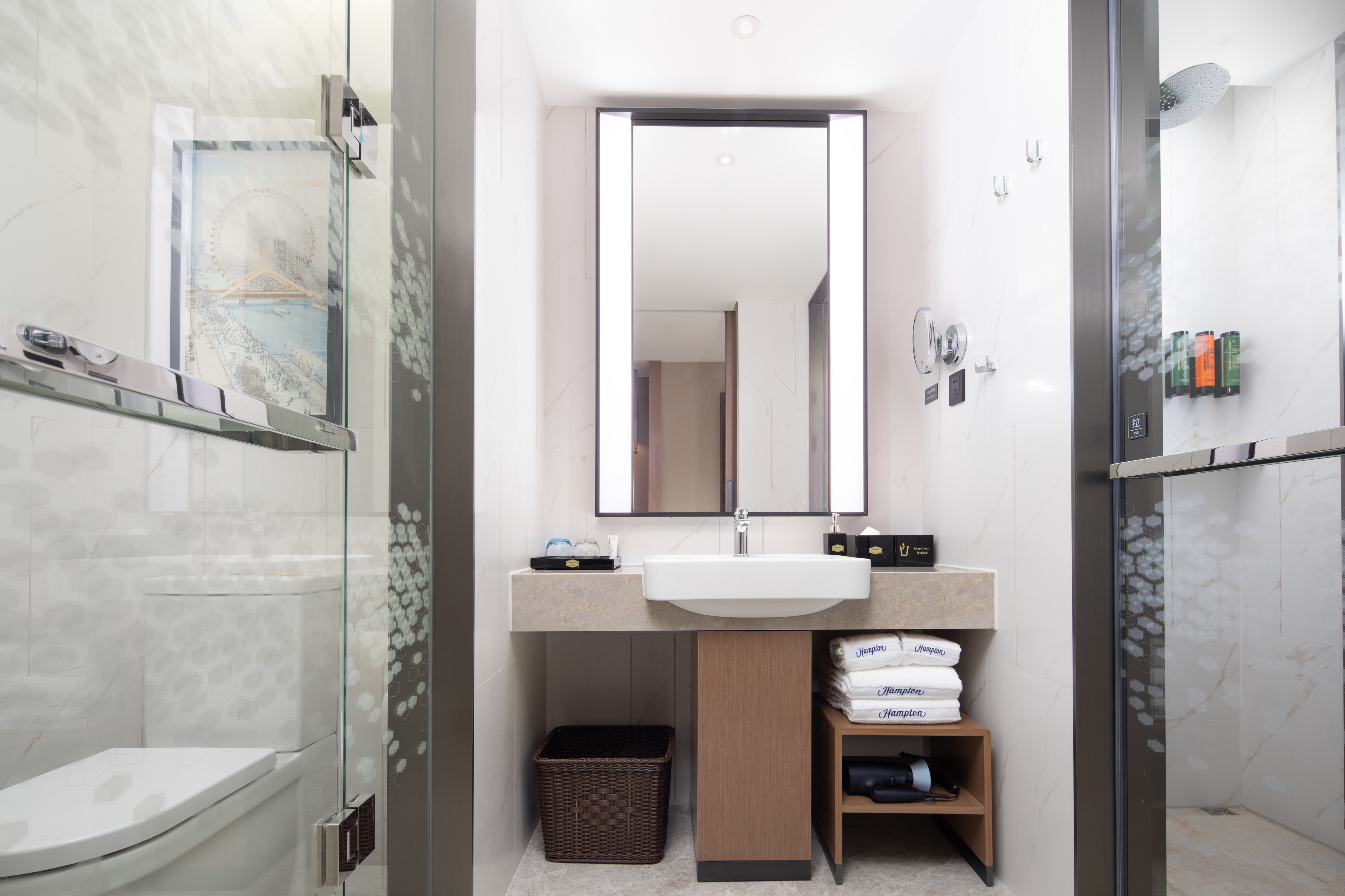 guest room bathroom vanity, mirror, towels