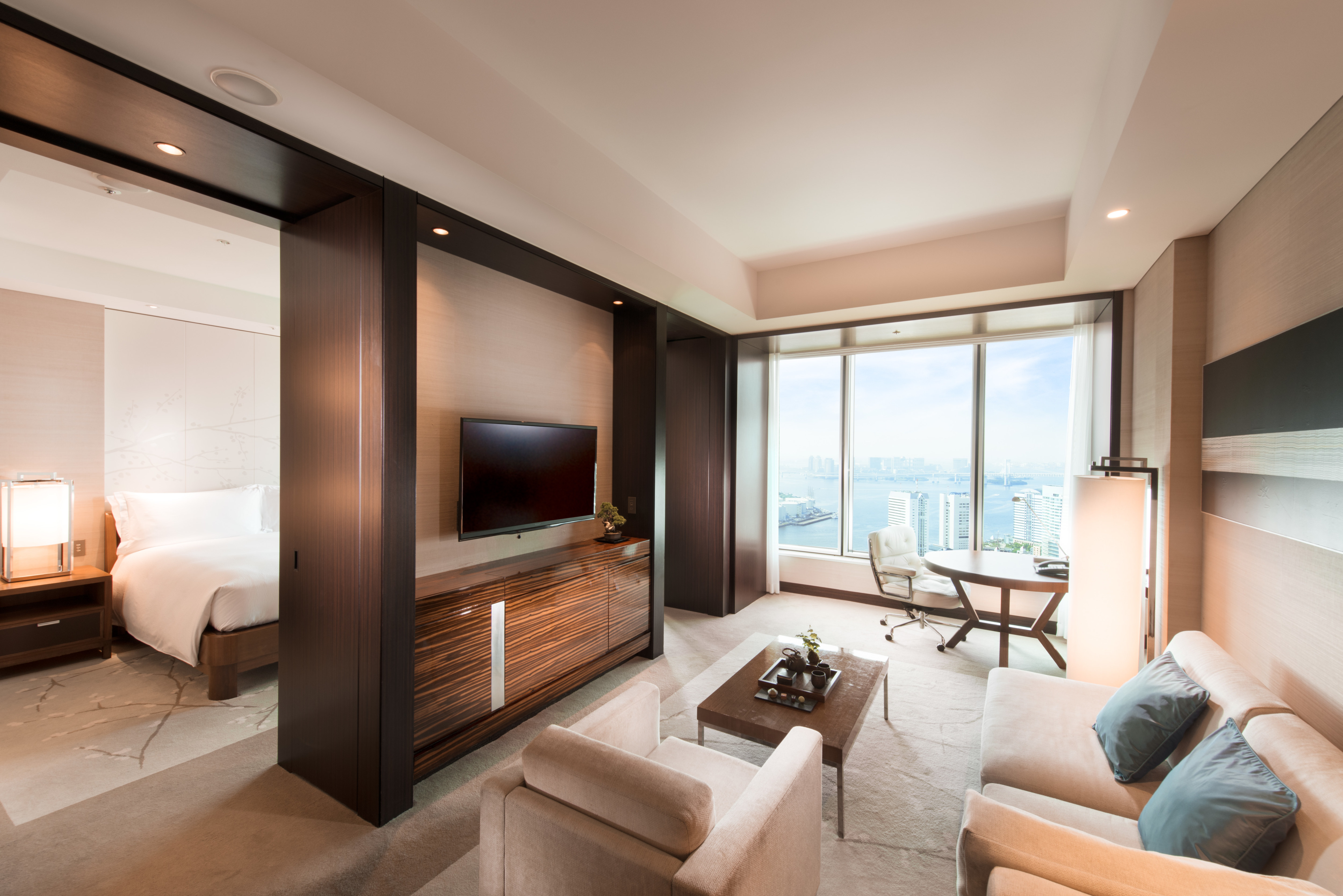 King Suite Bay View