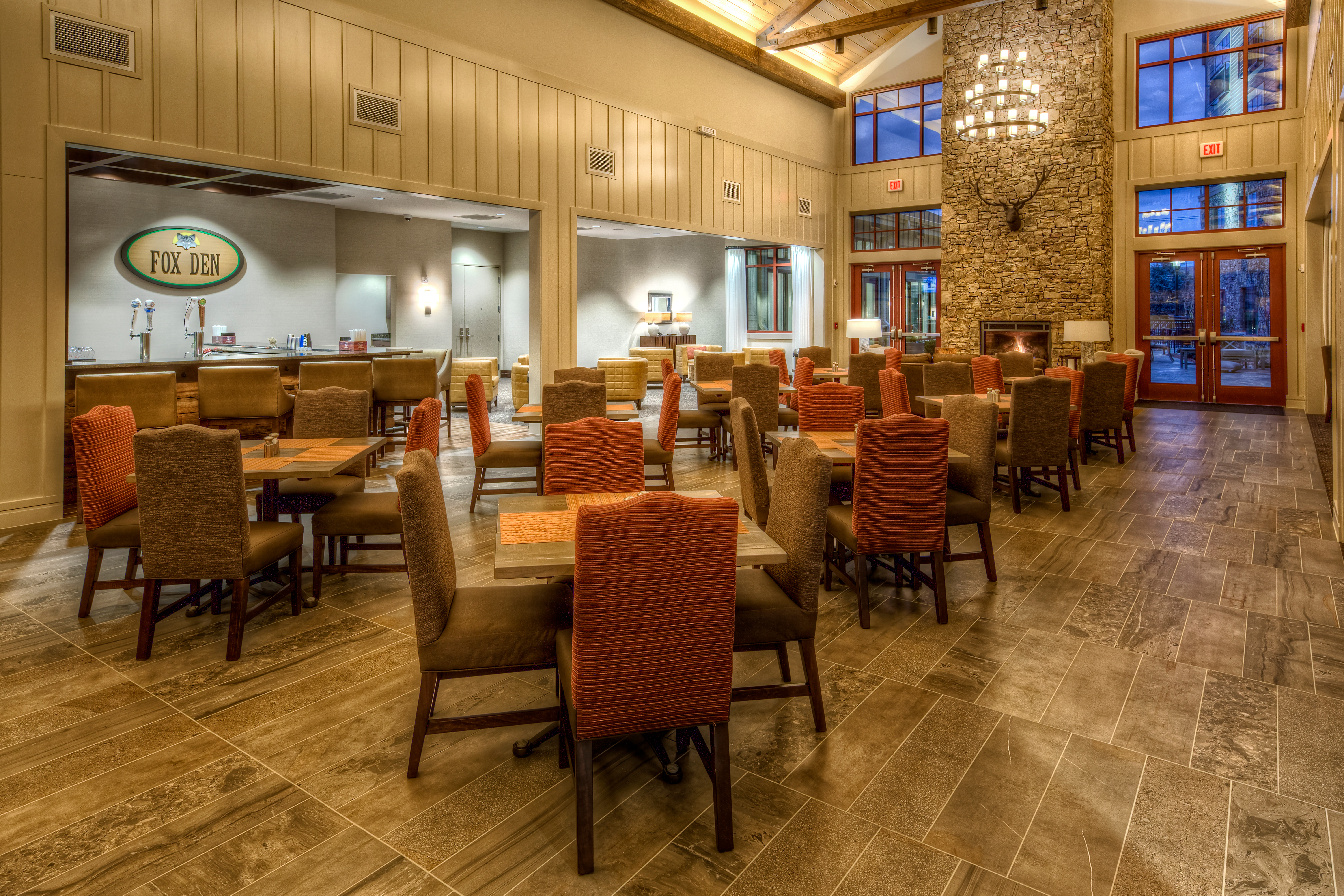 Fox Den Restaurant And Bar Dining Area