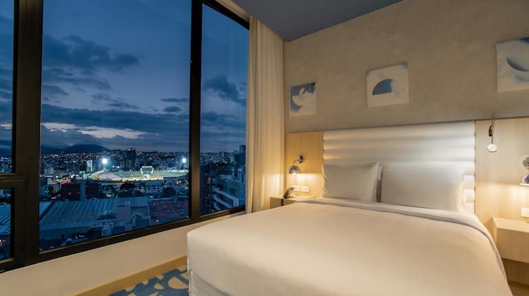 Queen Guest Room with View of the Stadium at Night
