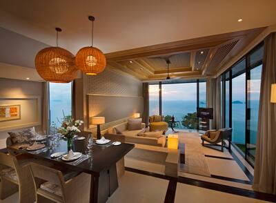 Suite Living Area With Ocean View