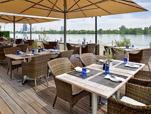 Waterfront Kitchen Outdoor Dining