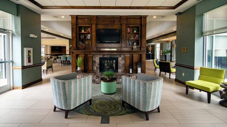 Fireplace Seating In The Garden Grille And Bar